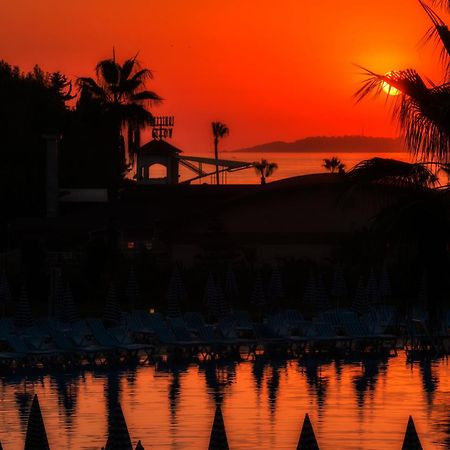 Lonicera World Resort&Spa Hotel - Ultra All Inclusive Avsallar Exteriör bild